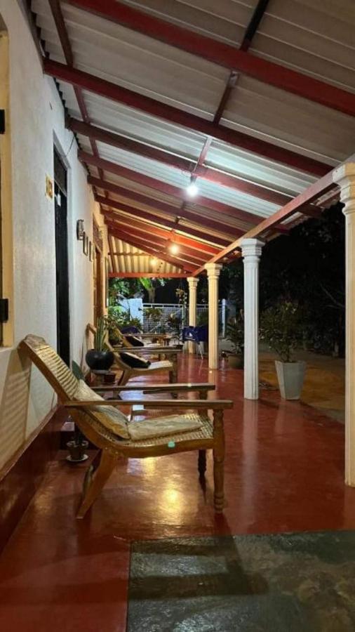 Lake House Homestay Anuradhapura Eksteriør bilde