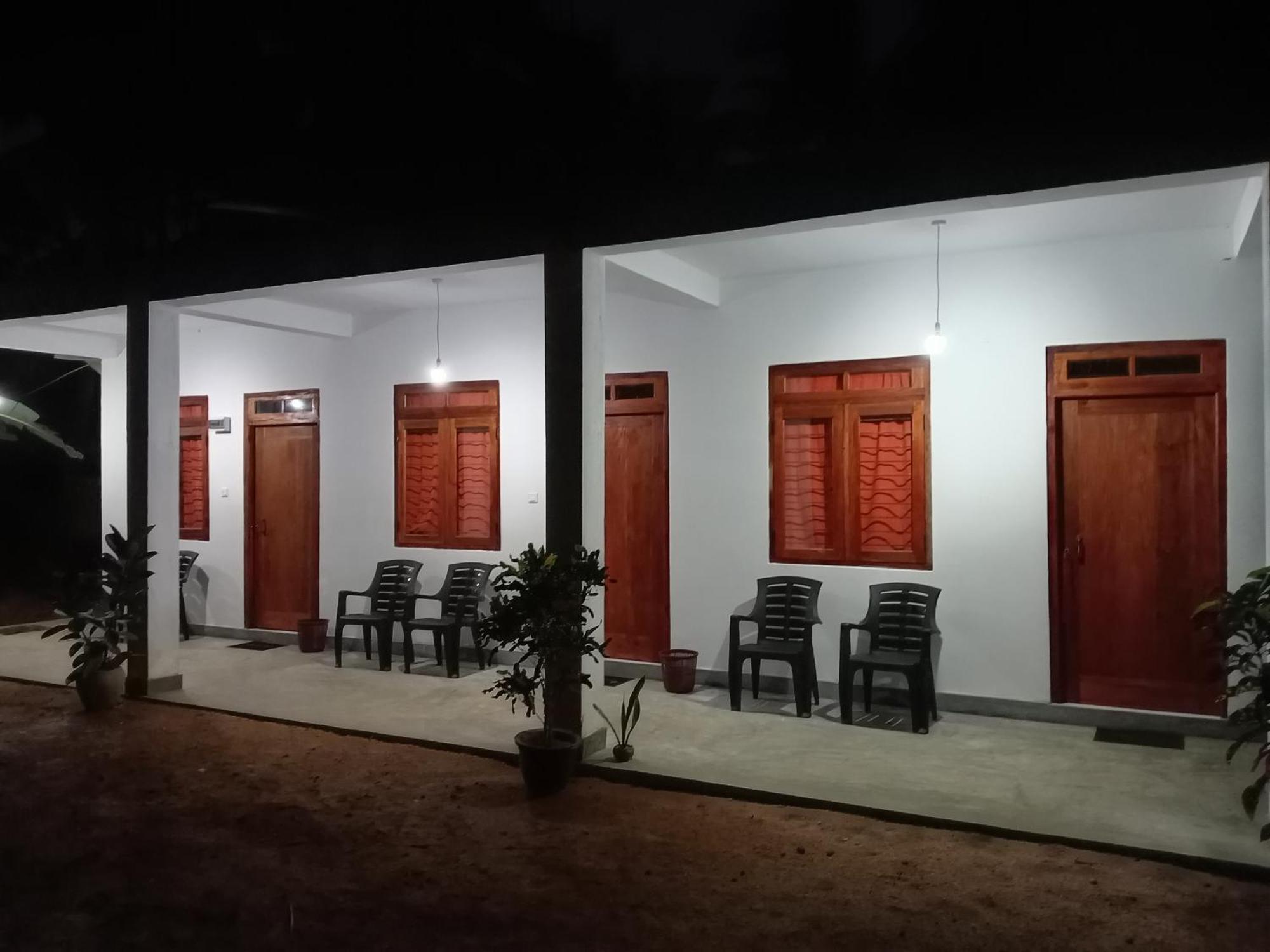 Lake House Homestay Anuradhapura Eksteriør bilde