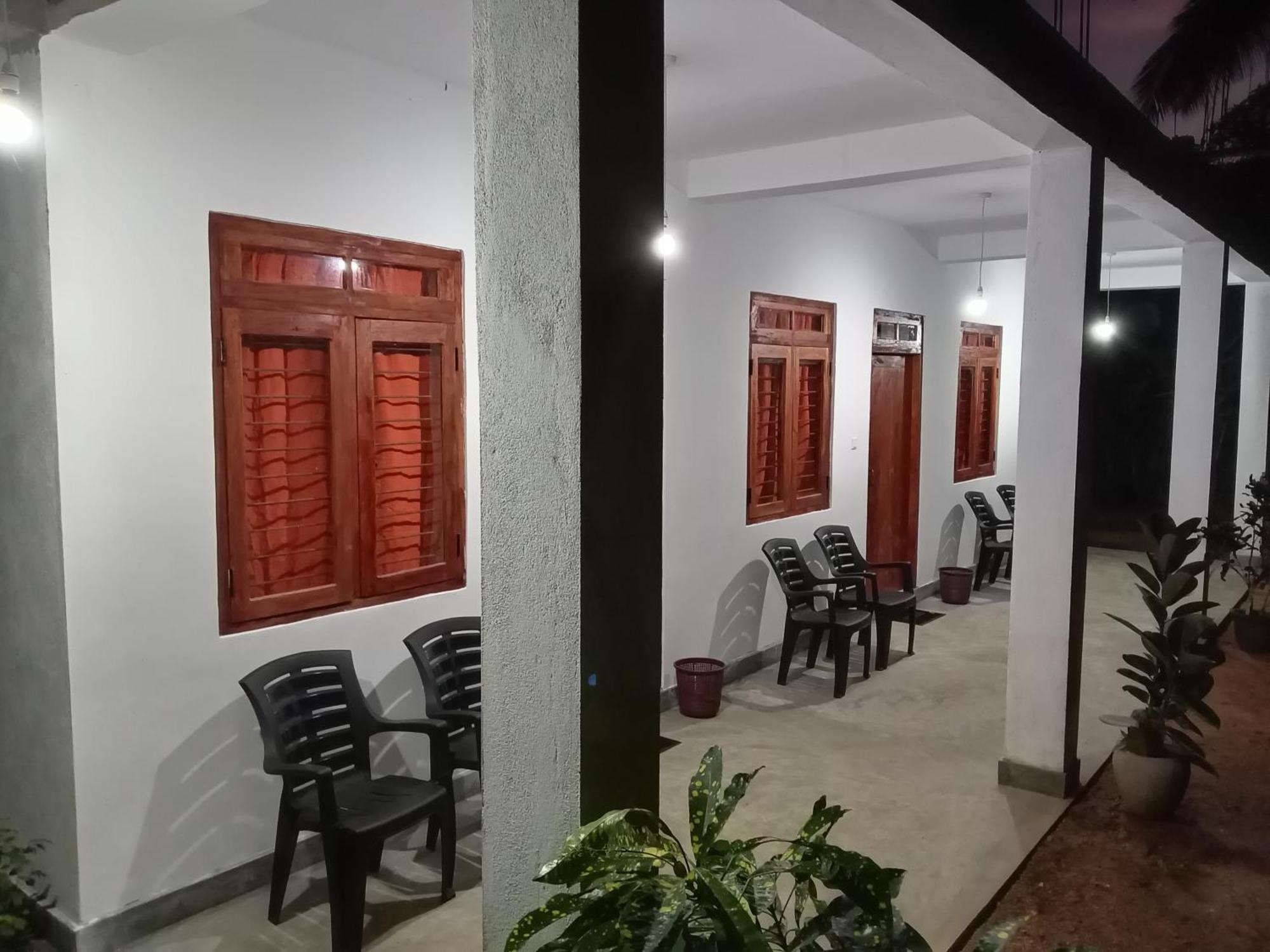 Lake House Homestay Anuradhapura Eksteriør bilde