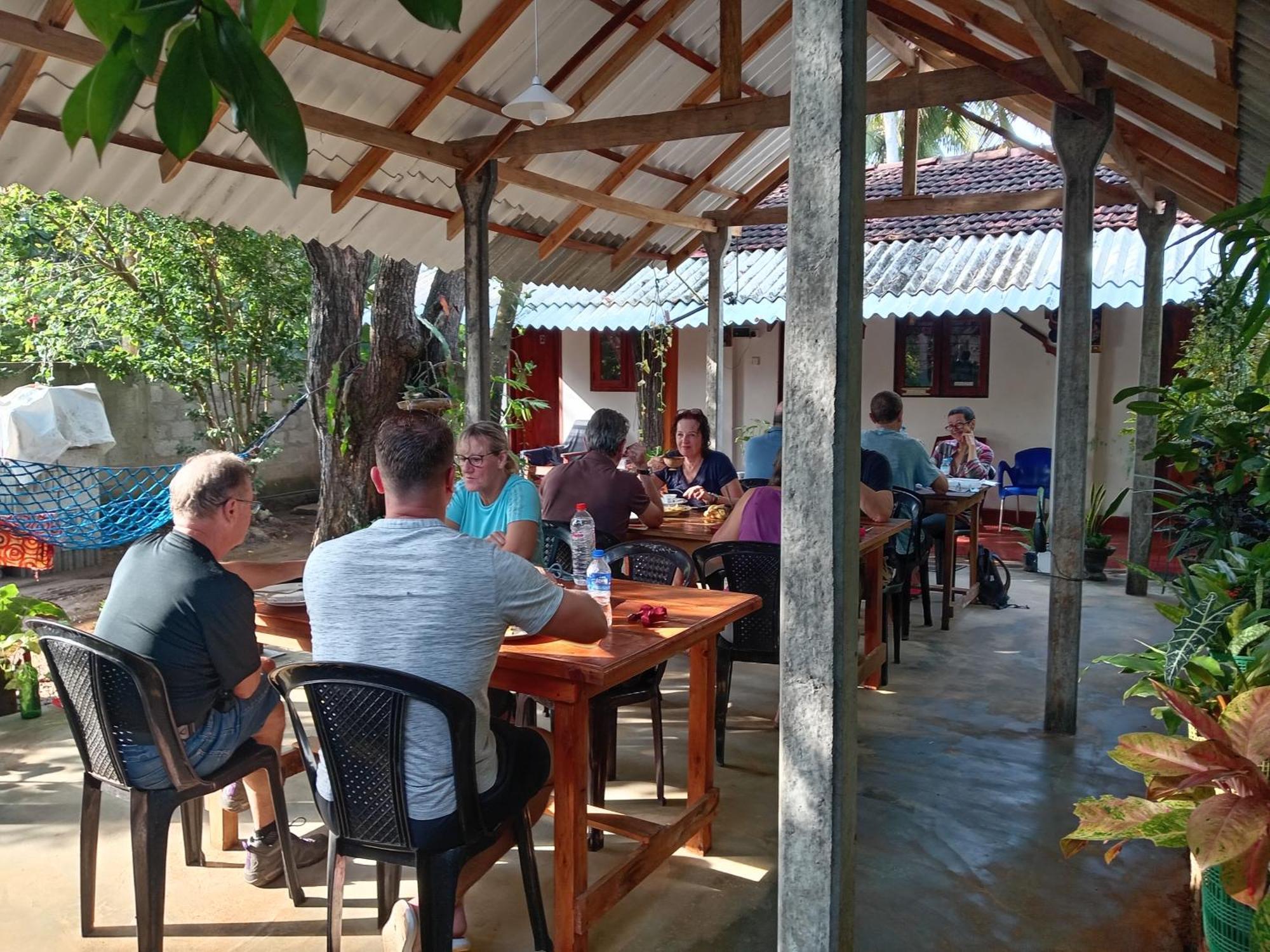 Lake House Homestay Anuradhapura Eksteriør bilde