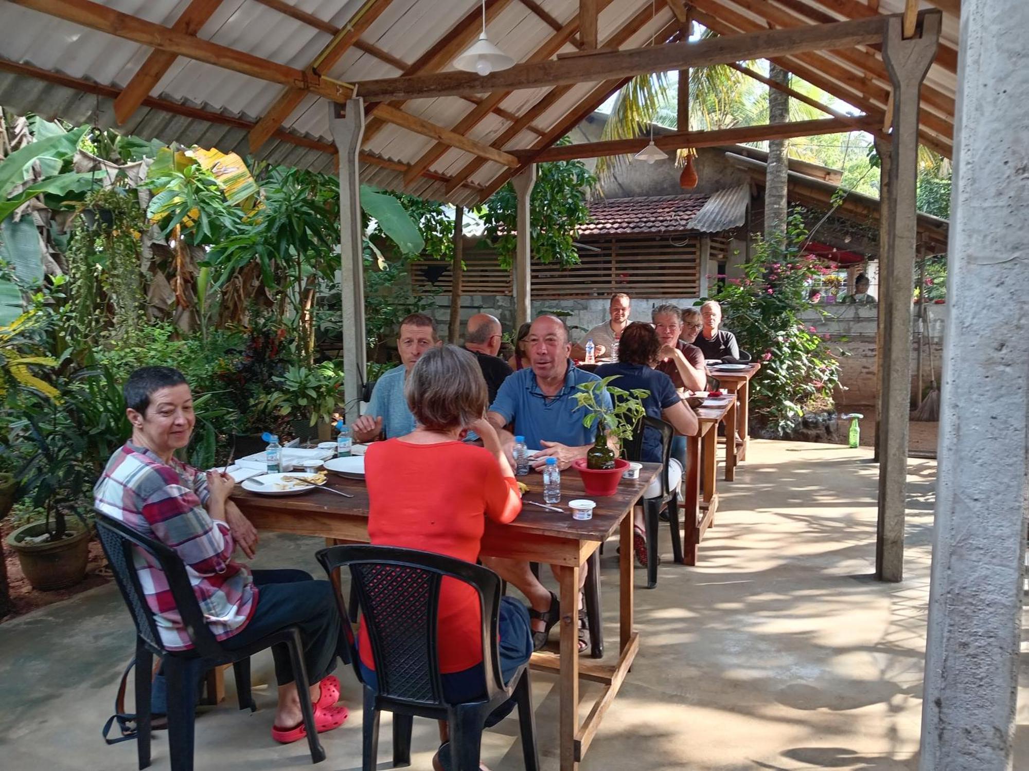 Lake House Homestay Anuradhapura Eksteriør bilde