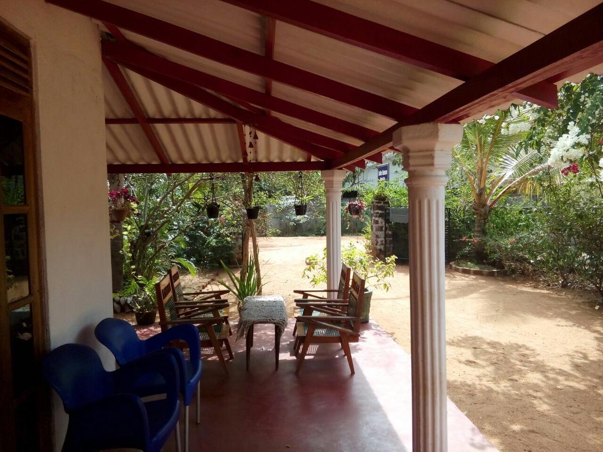 Lake House Homestay Anuradhapura Eksteriør bilde