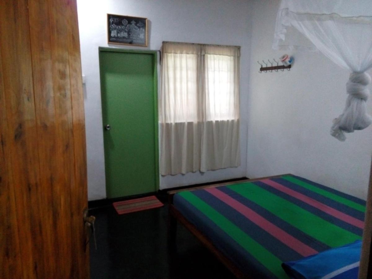 Lake House Homestay Anuradhapura Eksteriør bilde