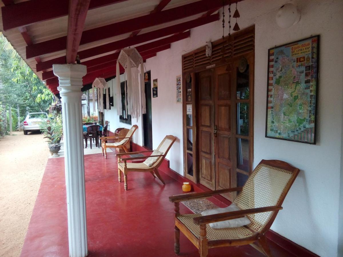 Lake House Homestay Anuradhapura Eksteriør bilde